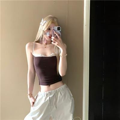 红衣少女