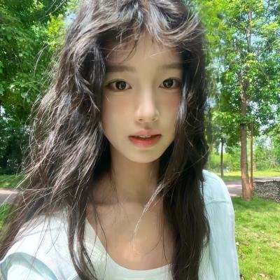 劳拉·马尔斯的眼睛